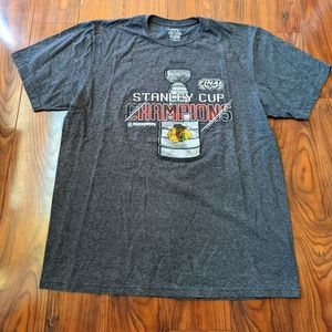 Men's XL Reebok 2015 Stanley Cup Champions Chicago Blackhawks T-Shirt Gray